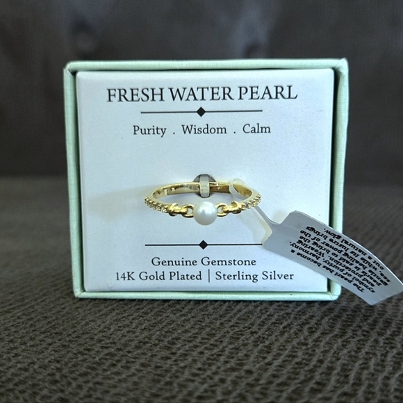 Shivam Dainty Fresh Water Pearl and White Topaz Ring💍 - Picture 15 of 16